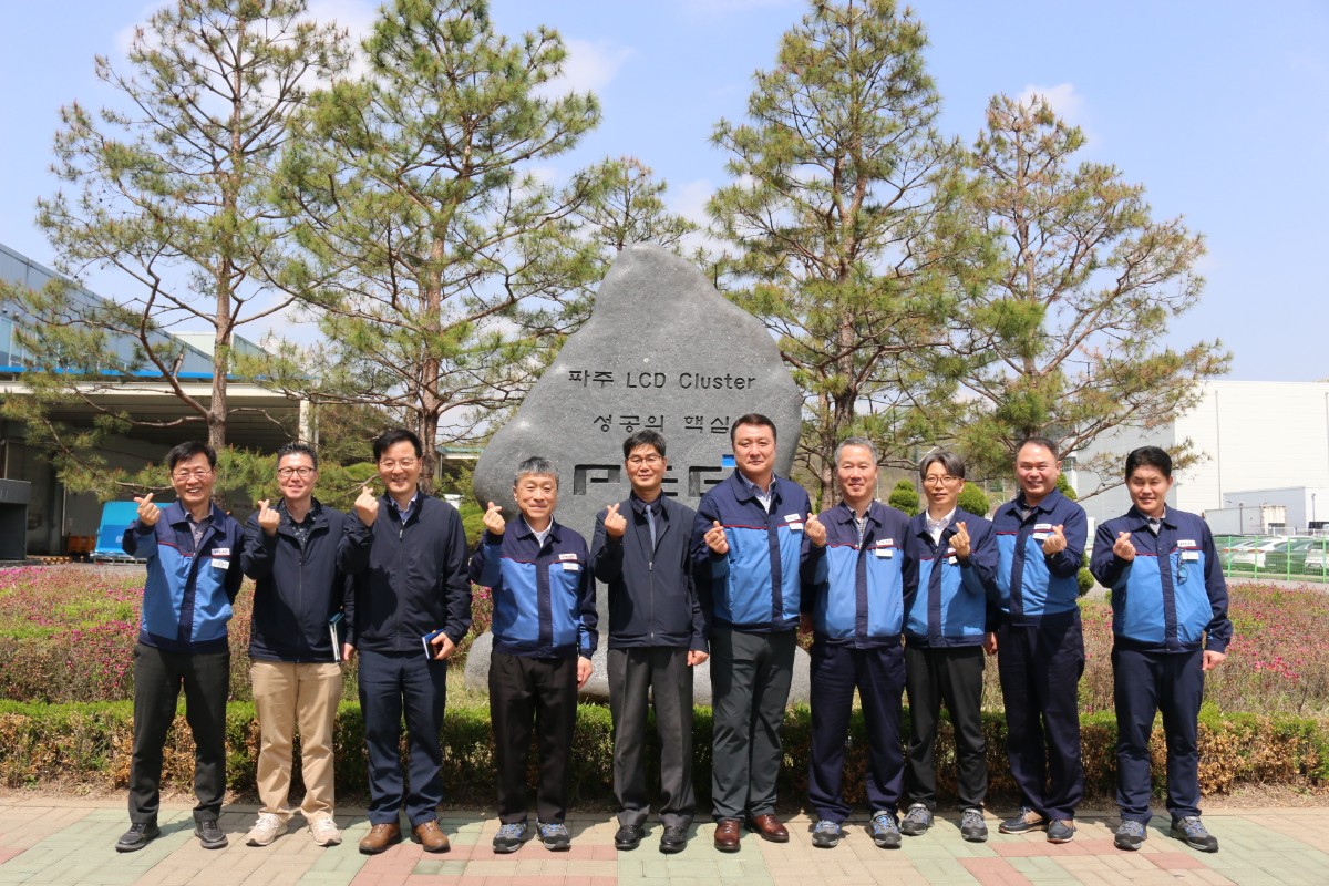 2. 労働部支庁長、PEG激励訪問.JPG